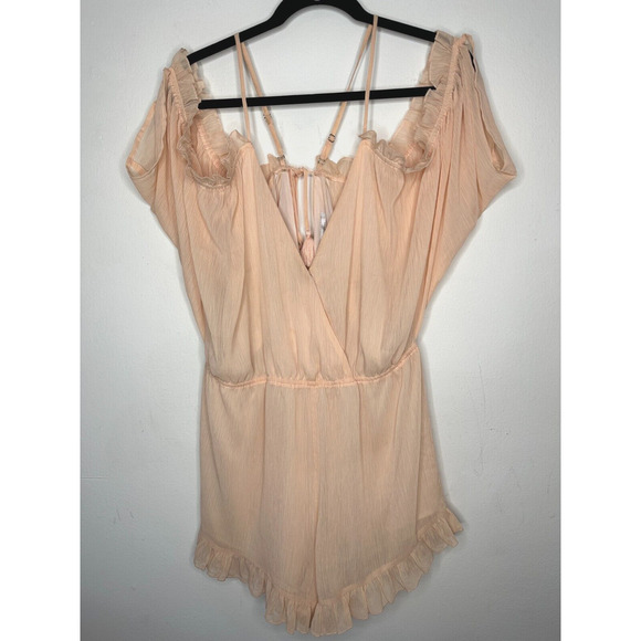 Lovers + Friends Cute Peach Malia Ruffle Cold Shoulder Deep-V Open Back Romper L - Picture 2 of 13